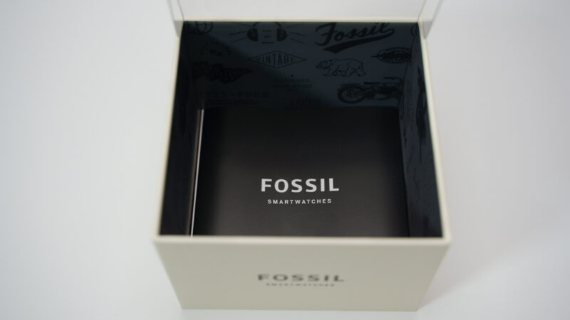 FOSSIL ジェネレーション5 箱