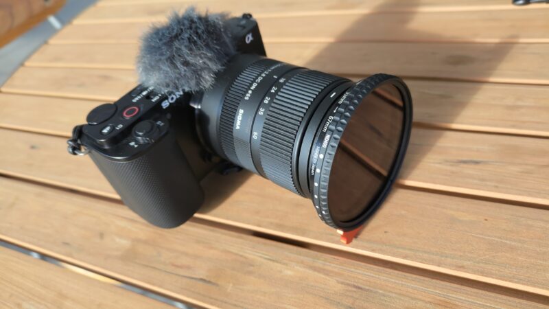 SIGMA 18-50mm F2.8 DC DN NDフィルターを装着